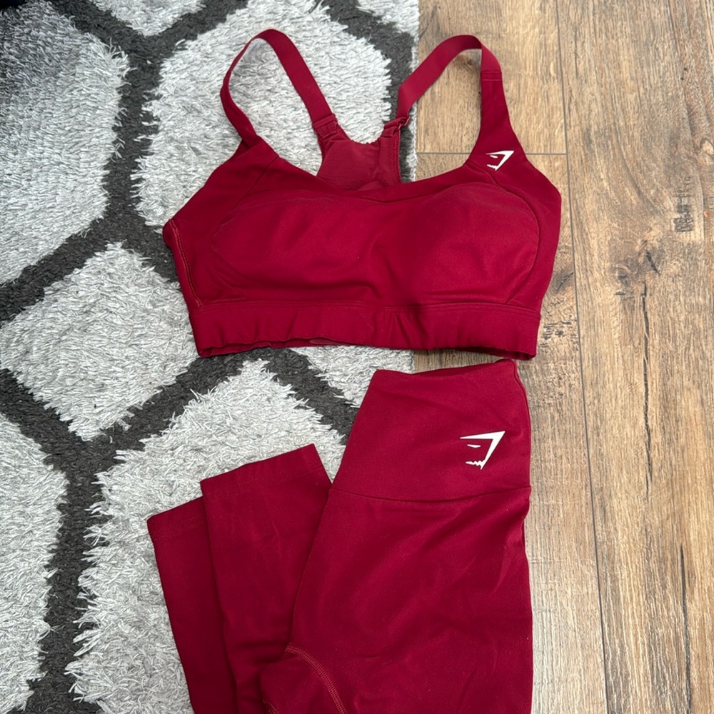 GYMSHARK SET